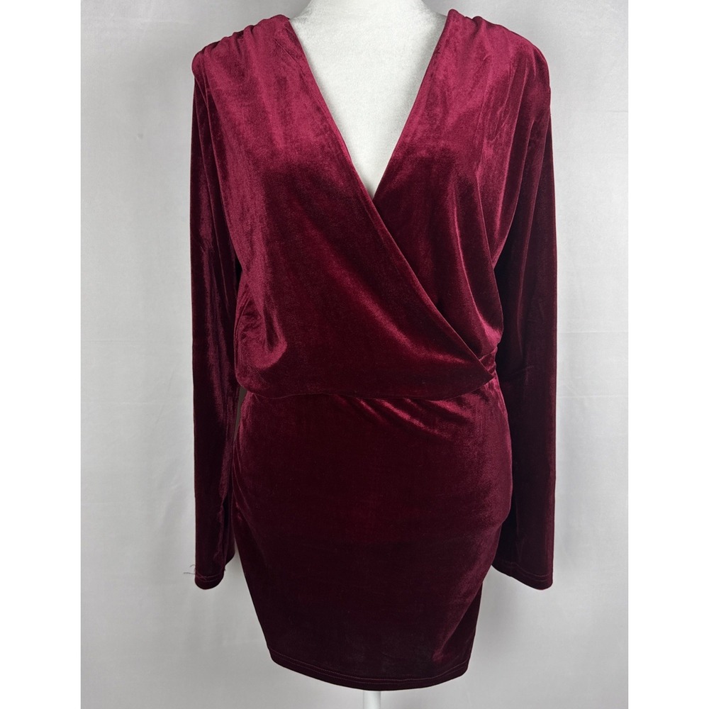 Superdown Dress Women's Size XS Revolve Aurelia Mini Velvet Red Holiday Party